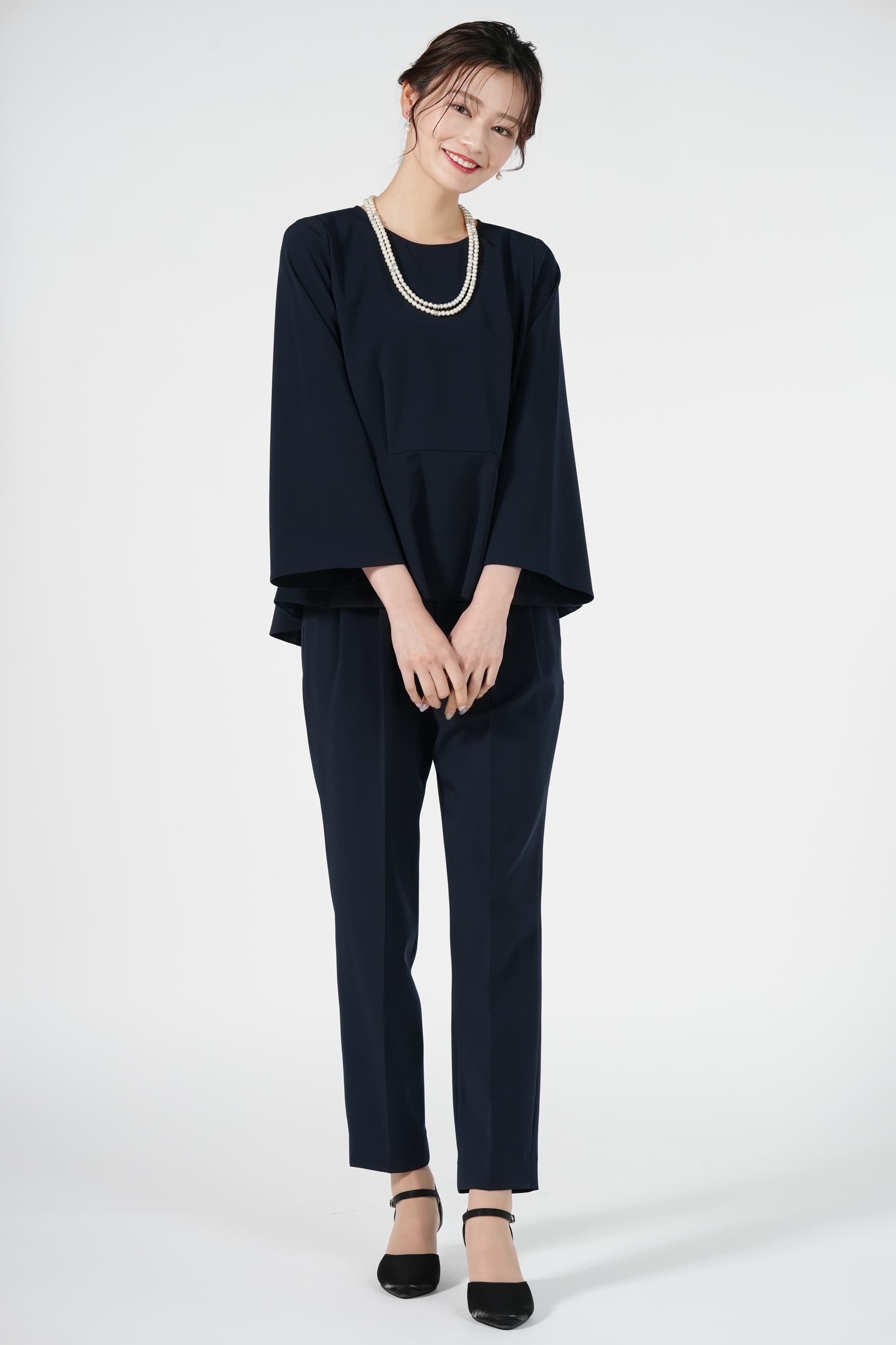 UNITED ARROWS green label relaxingパールボタン付きネイビーパンツドレス 